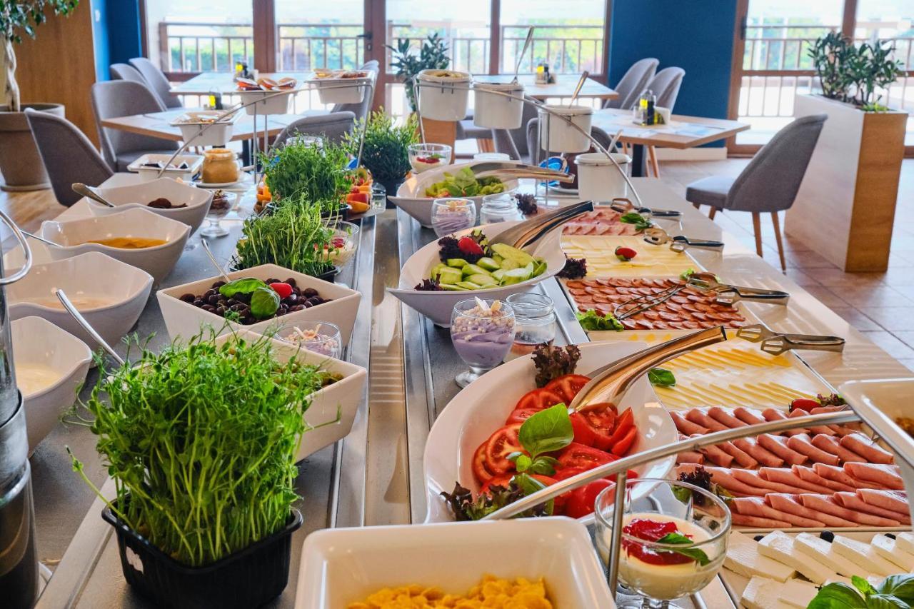 Viva Mare Beach Hotel By Santa Marina Sozopol Exterior photo